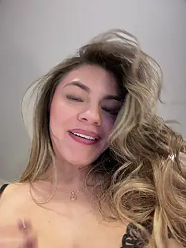 Chatroom XXX en direct de alicee16