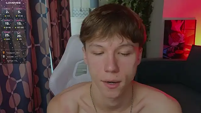 cuMte_boy élő XXX-chatje