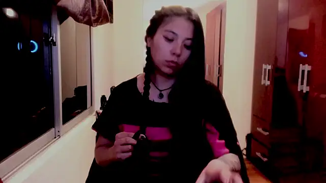 wishm3 Chat XXX live