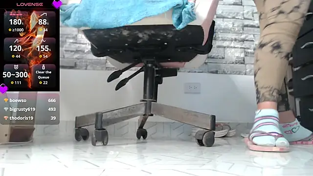 Онлайн чат XXX hot-timefun