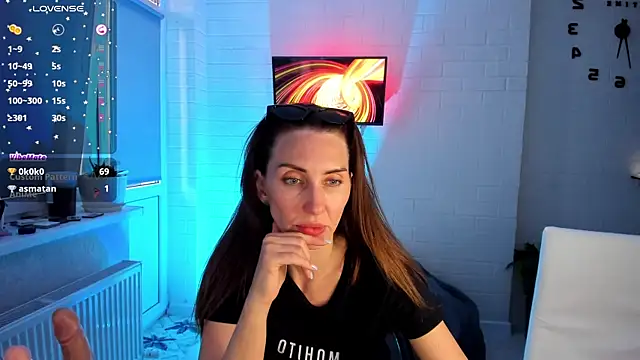 Chat +18 de Lilith_Sora ao vivo