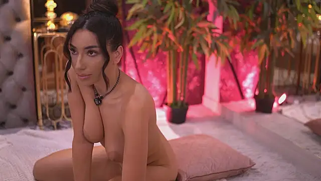 GinaValentinna Chat XXX in diretta