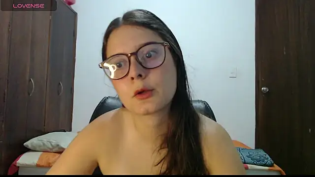 MadieeLorez Chat XXX in diretta