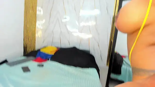 Živý XXX chat CiaraHarrys