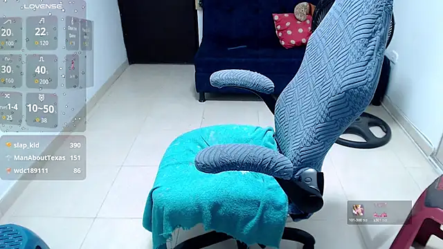 Chat +18 de amelie_rose__ ao vivo