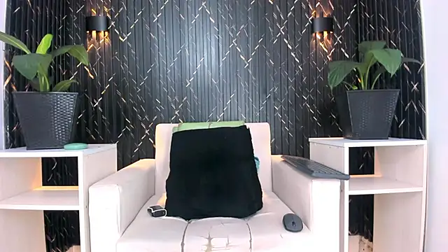 StefanyVillarreal_'s Live XXX Chat