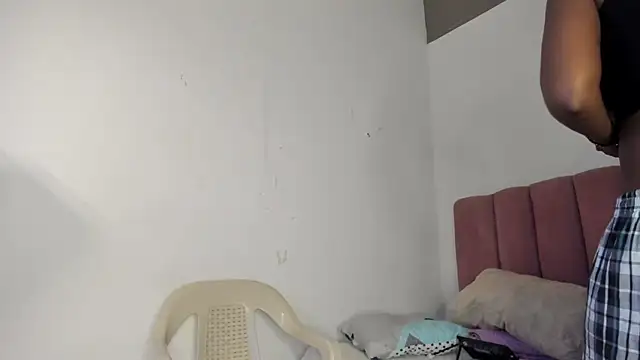 Tahira_21_ Chat XXX in diretta