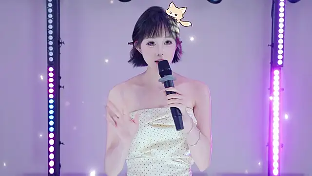 Stars-01 – Live XXX-chat