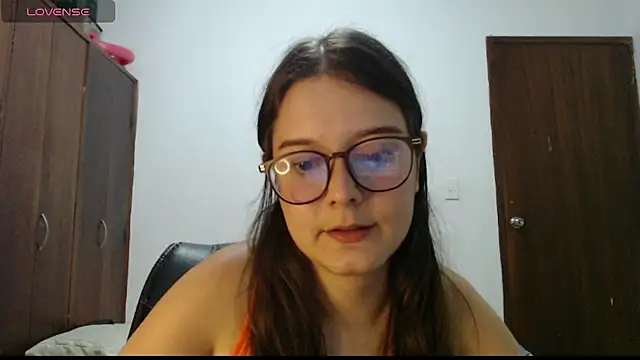 Chat XXX en directo de MadieeLorez
