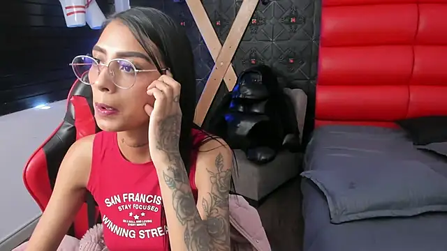 Chat XXX ao vivo de KarlaSlutSkinny__
