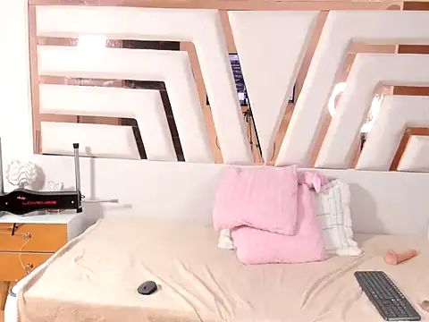 Chat +18 de MiaKleinX ao vivo