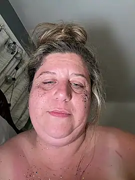 Vanilla-Cakebaum's Live XXX Chat