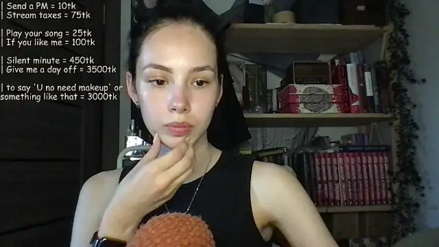 Yuna5343 Chat XXX in diretta
