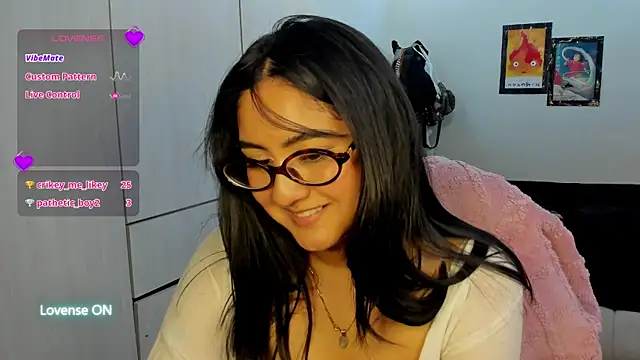 Chatroom XXX en direct de ViolettaKai