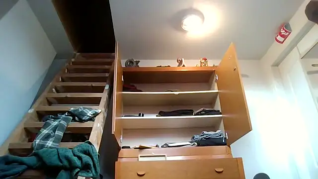 Levi_Latino 即時 XXX 聊天