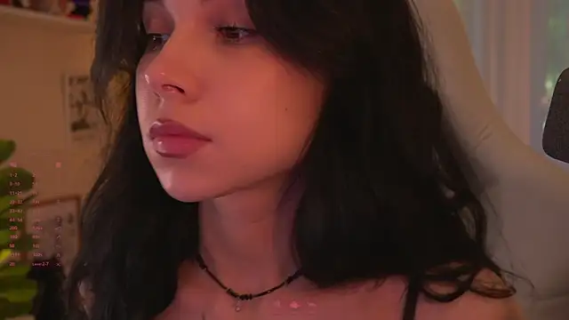 Akaruiiii Adlı Modelin Canlı XXX Sohbeti