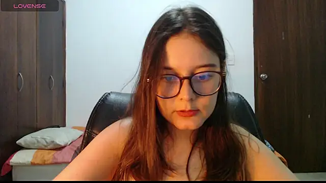 MadieeLorez Live XXX-chat