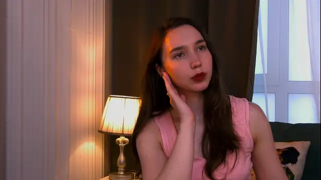 Suzaneey Live XXX-chat