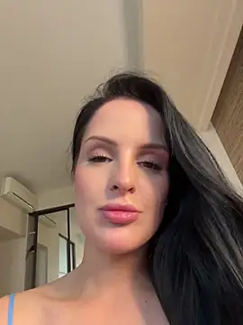 Evaryn 即時 XXX 聊天