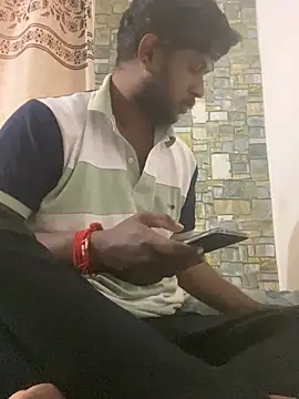צ'אט XXX בשידור חי של Raa9990