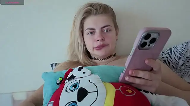 Chat +18 de ShamlesssAdell ao vivo