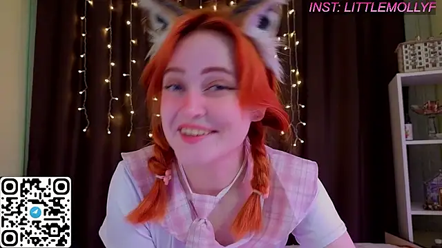 LittleFoxHole's Live XXX Chat