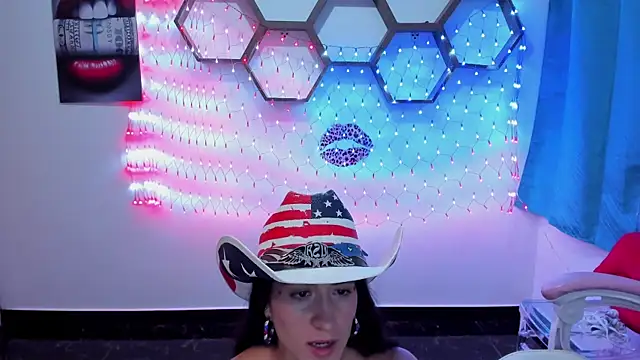 Chatroom XXX en direct de SharonSander