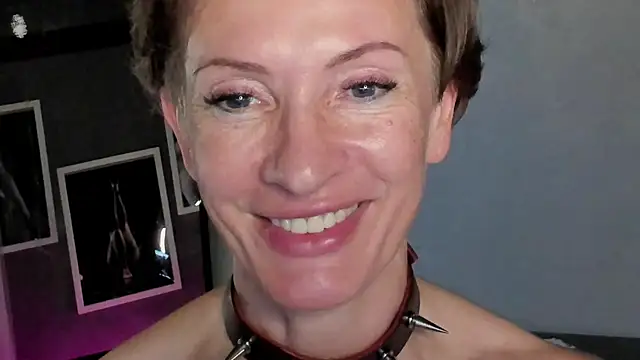 Dorothy_Meyer's Live XXX Chat