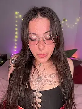 Mizztikaa Live XXX Chat