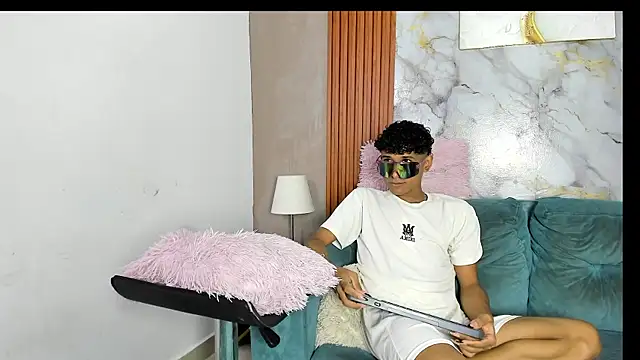 BOUL_GUYS Live XXX-Chat