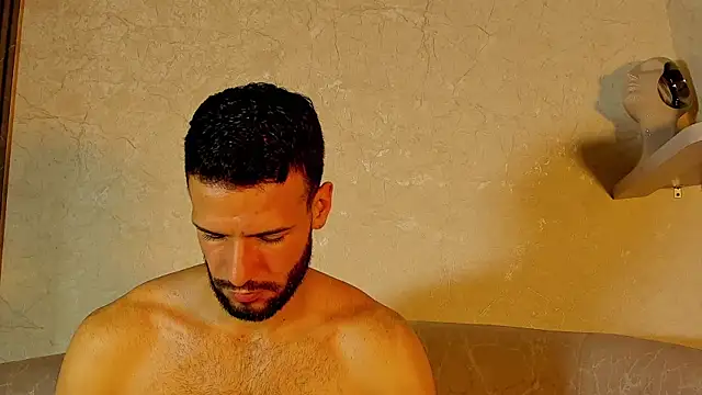 Jacob_Benelli Chat XXX in diretta