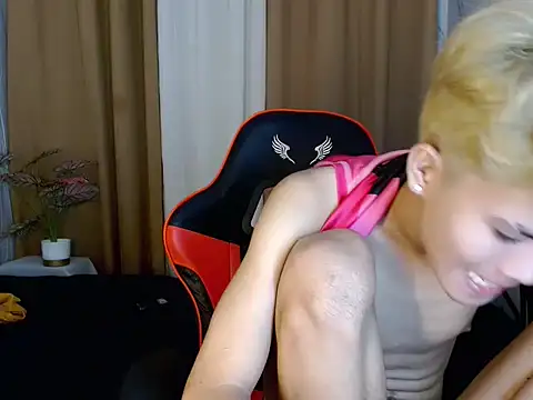 forthydoll 现场XXX聊天