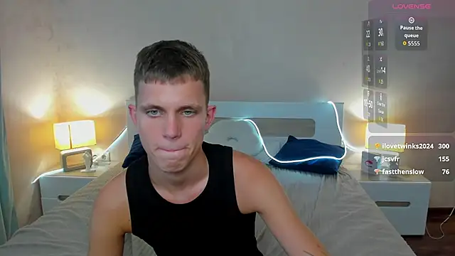 m0neykenn Webbikameraesitys