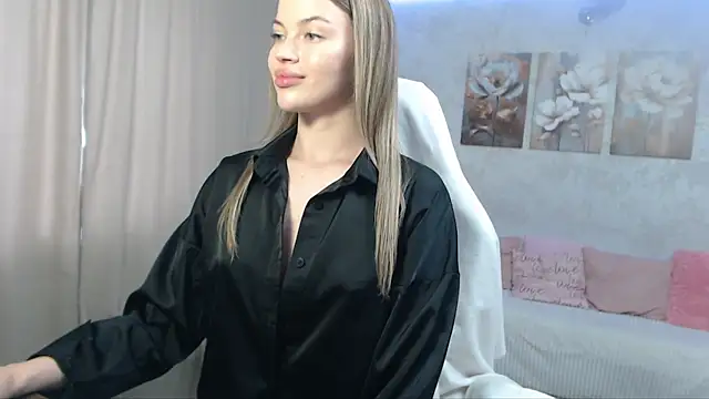Chat +18 de EmmyMills ao vivo