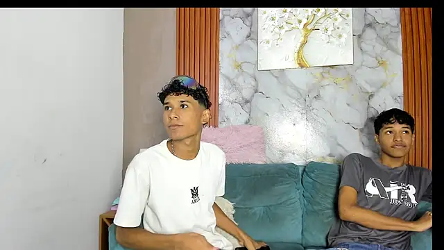 BOUL_GUYS live XXX chat