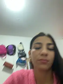 Carolina_1111's Live XXX Chat