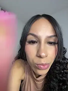 Miaa_love6969 Adlı Modelin Canlı XXX Sohbeti