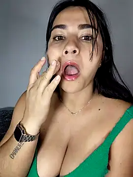 alison_villalobo's Live XXX Chat