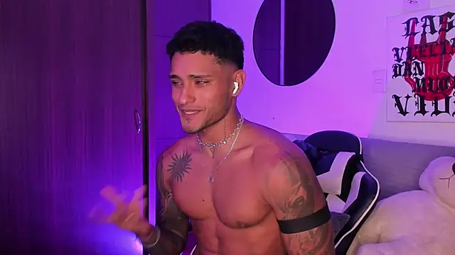 Alessandro_Vanni live XXX chat