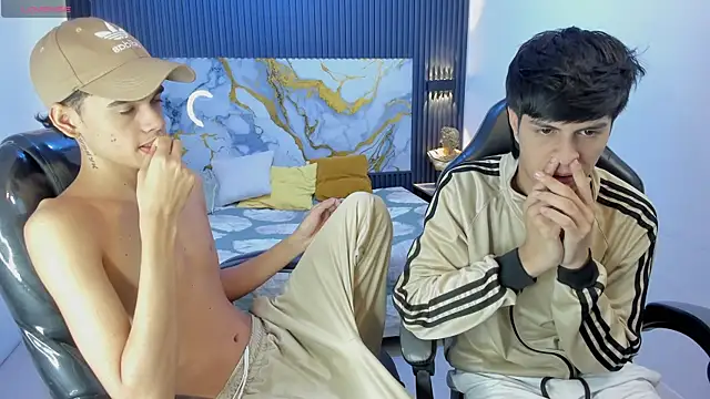 XXX chat uživo modela Estiv18_