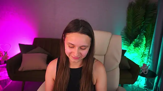 Chat XXX en directo de TinyNatalie