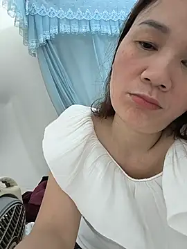 Lye_lovely 即時 XXX 聊天