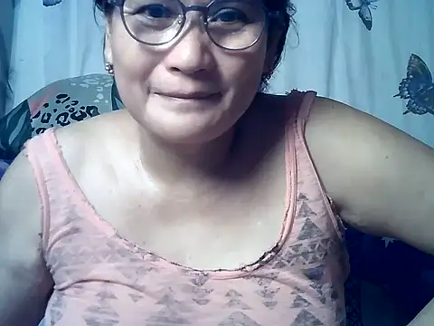 Amazing_Angel22 লাইভ XXX চ্যাট