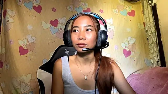PiaSwida's Live XXX Chat