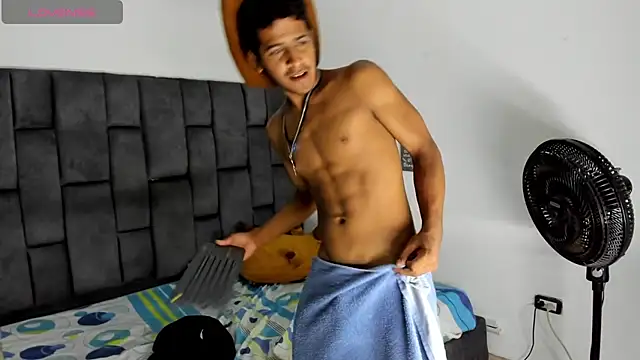 Chat +18 de brian_smitth ao vivo