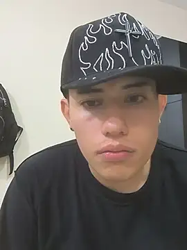 Thiagoo_Vega Live XXX Chat