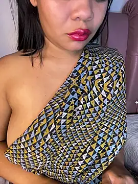 shara_queen1's Live XXX Chat