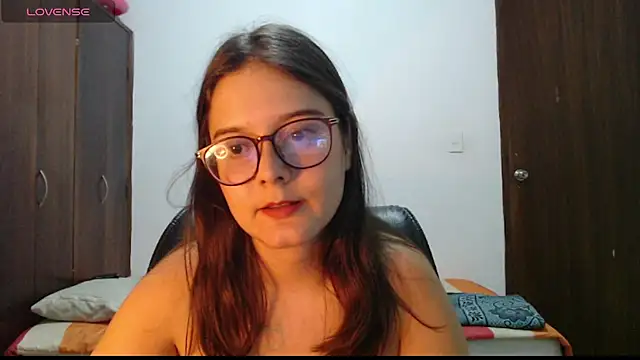 MadieeLorez – Naživo XXX chat
