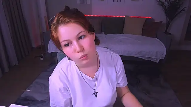 צ'אט XXX בשידור חי של MiaLacrice
