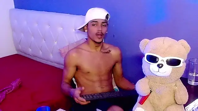 Chatroom XXX en direct de Angel_foxc13